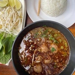เซตเกาเหลา+ข้าว (ไม่น่อง)