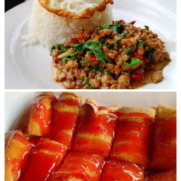 คุ้มจัง..กะเพราะหมูสับไข่ดาว+ปังหน้าแยมสตรอเบอรี่