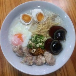 โจ๊กครบเครื่องไข่3สหาย+หมู