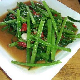 ผัดผักบุ้งไฟแดง
