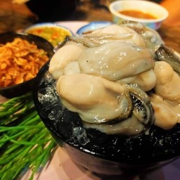 หอยนางรมทรงเครื่อง