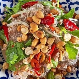 ยำวุ้นเส้นโบราณหมูสับ