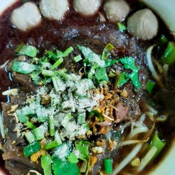 เส้นเล็กลูกชิ้นเนื้อเปื่อยพิเศษ