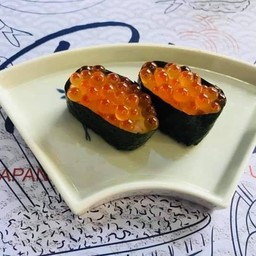 ซูชิไข่แซลมอน