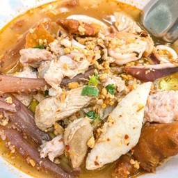 ดู๋ดี๋ต้มยำรวม พิเศษ (กระดูกอ่อน ทะเล หมูเด้ง)