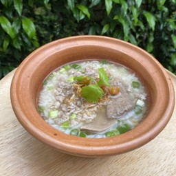 ข้าวต้มทรงเครื่องหมู