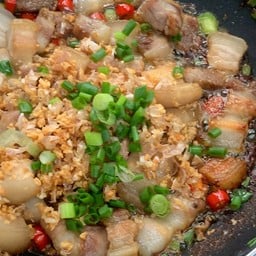 ข้าวไข่ข้นอุ๊ยหิว