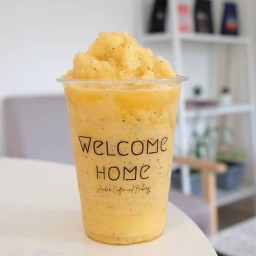 Passion fruit smoothie | เสาวรสสมูทตี้