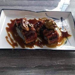 ซูชิปลาไหลฟรัวกราส์