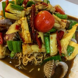 ตำมาม่า หน่อไม้ หอยแครง