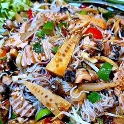 ซั่วลาวหน่อไม้หอยเชอรี่หมูยอ