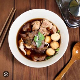 เกาเหลาหมูตุ๋น