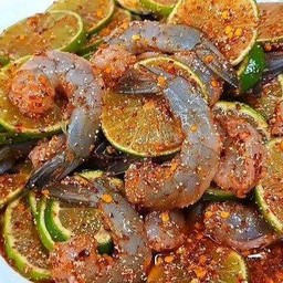 ยำมะนาวกุ้งดิบ (กุ้งสด)