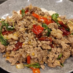 118 กะเพรา สิ้นคิด