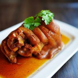 คากิล้วน