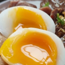 ไข่ยางมะตูม