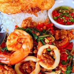 ข้าว กะเพรารวมมิตร