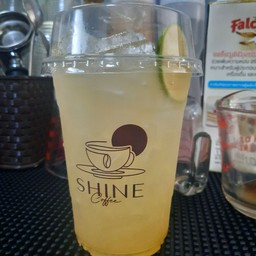 มะนาวน้ำผึ้งโซดาเย็น