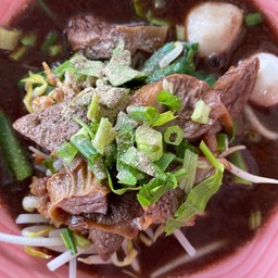 น้ำตกหมูตุ๋น