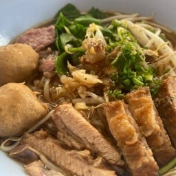 ก๋วยเตี๋ยว ตาเบิ้ม อาหารตาสั่ง ข้างเทศบาล