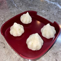 ลูกชิ้นปลาสอดไส้ไข่ปลา