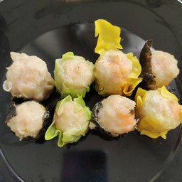 ร้านจีโน่เย็นตาโฟต้มยำ