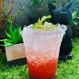 สตรอเบอร์รี่โซดา