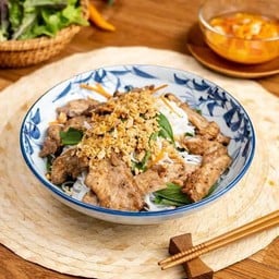 ก๋วยเตี๋ยว ปากหม้อ รสเด็ด ที่อยู่428 ถนนยิงเป้า ตำบลสนามจันทร์, อำเภอเมืองนครปฐม 73000