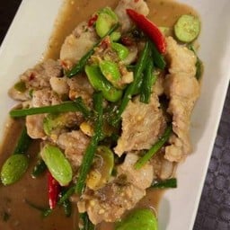 3 ชั้นผัดกะปิสะตอ