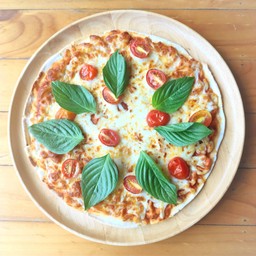 (Vegetarian) 4 pcs พิซซ่ามาการิต้า - Margarita Pizza