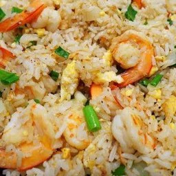 ข้าวผัดกุ้ง (กลาง)