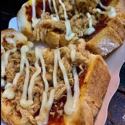 ปังปิ่งเนย พริกเผาหมูหยอง