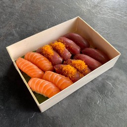 ซูชิรวมมากุโร่อีลีท