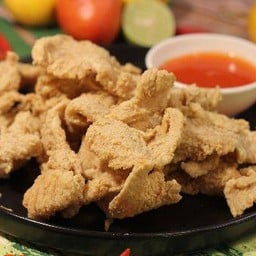 ไก่ชิ้นทอดกระเทียม