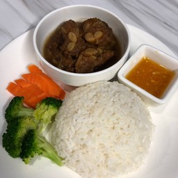 ข้าวซี่โครงหมูอบเต้าเจี้ยว