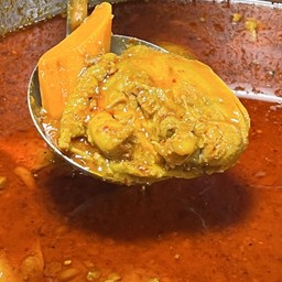 แกงมัสมั่น