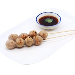 ลูกชิ้นเนื้อปิ้ง