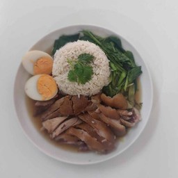 บุญมีข้าวมันไก่