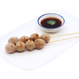 ลูกชิ้นหมูปิ้ง