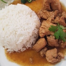 ข้าว กะ บะหมี่  28 (45/16 เดิม) 1/1แยก1 วัชรพล ย้ายจาดตลาดถนอมมิตร