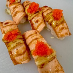 ข้าวปั้นแซลมอนเบิร์น 3คำ