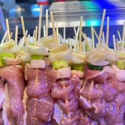 ยำลูกชิ้นปลาแท้ๆ (บางบัวทอง)