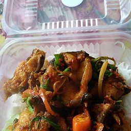 Spicy Stir Fried Catfish With Rice