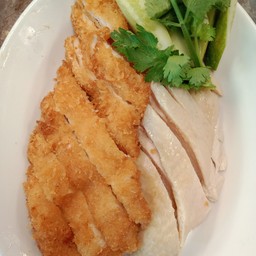 ไก่ต้ม+ไก่ทอด(กับข้าว)