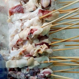 ร้านปลาหมึกย่างน้ำจิ้มรสเด็ด