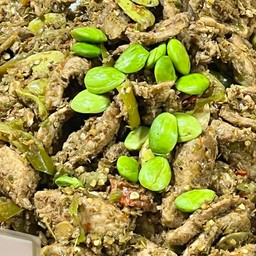 คั่วหมูกะปิ