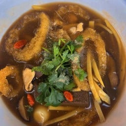 กระเพาะปลาน้ำแดง-อาหารเหนือ by SARIN