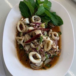 ลาบปลาหมึก