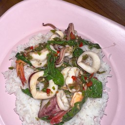กะเพราทะเล พิเศษ