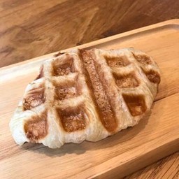 Caramel Sugar Croffle